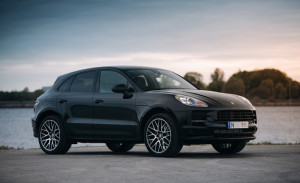 Black Porsche Macan
