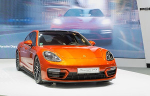 Porsche Panamera GTS