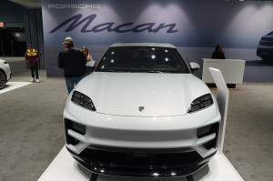 Porsche Macan EV