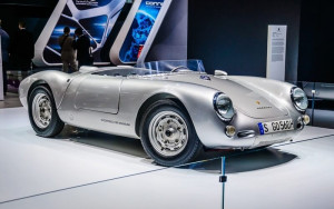 Porsche 550 Spyder classic car