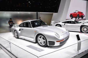 Porsche 959 presented at Paris Motor Show